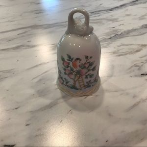 Hutschenreuther Melie 209 Vintage German Porcelain September Bell